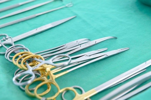 surgical instruments